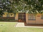 3 Bed Mondeor House For Sale