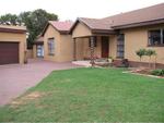 5 Bed Rensburg House For Sale