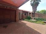 2 Bed Flora Gardens Property To Rent