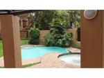 2 Bed Lonehill Property To Rent