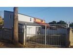 2 Bed Newlands West Property To Rent