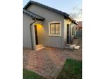 3 Bed Roodekop House For Sale