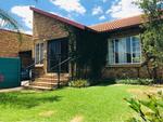 2 Bed Garsfontein House For Sale