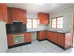 3 Bed Sunninghill Apartment To Rent