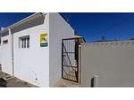 1 Bed Oudtshoorn Central Apartment To Rent