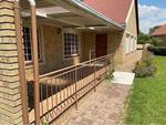 2 Bed Wilgeheuwel Property For Sale