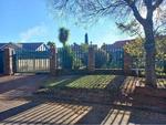 3 Bed Van Dyk Park House To Rent