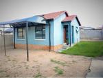 Bloubosrand House To Rent