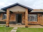 2 Bed Crystal Park House For Sale