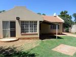 3 Bed Oberholzer House To Rent