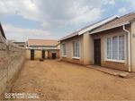 3 Bed Mahube Valley House For Sale