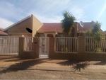 3 Bed Mohlakeng House To Rent