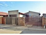 2 Bed Tamboville House For Sale