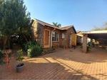 2 Bed Zwartkop House To Rent