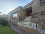 4 Bed Lonehill House To Rent