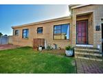 3 Bed Jeffreys Bay Central Property To Rent