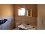 0.5 Bed Hatfield Apartment For Sale