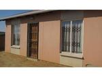 2 Bed Zandspruit House For Sale