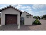2 Bed Middelburg South House For Sale