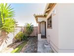 3 Bed Parsons Vlei House For Sale