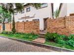 2 Bed Bergtuin Property For Sale