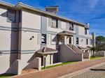 2 Bed Apartment in Pinnacle Point Golf Estate
