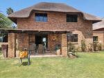 3 Bed Isandovale Property For Sale