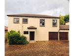 3 Bed Woodhill Property For Sale