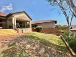 4 Bed Greenstone Hill House To Rent