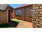 3 Bed Eikepark Property For Sale