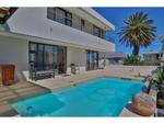 5 Bed Camps Bay House To Rent