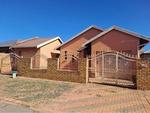 3 Bed Daveyton House To Rent