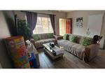 2 Bed Amberfield Property To Rent