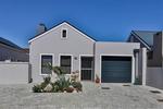 2 Bed House in Sandbaai