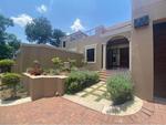 3 Bed Hurlingham House To Rent