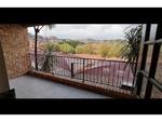 3 Bed Winchester Hills Apartment To Rent