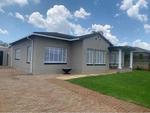 5 Bed Brenthurst House To Rent
