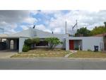 3 Bed Paarl Central House To Rent