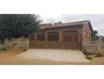 4 Bed Daveyton House For Sale