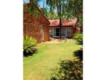 3 Bed Lynnwood Farm To Rent