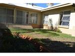 2 Bed Oosterville House To Rent