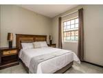 2 Bed Heuweloord Apartment To Rent