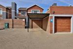 3 Bed Townhouse in Groenvlei